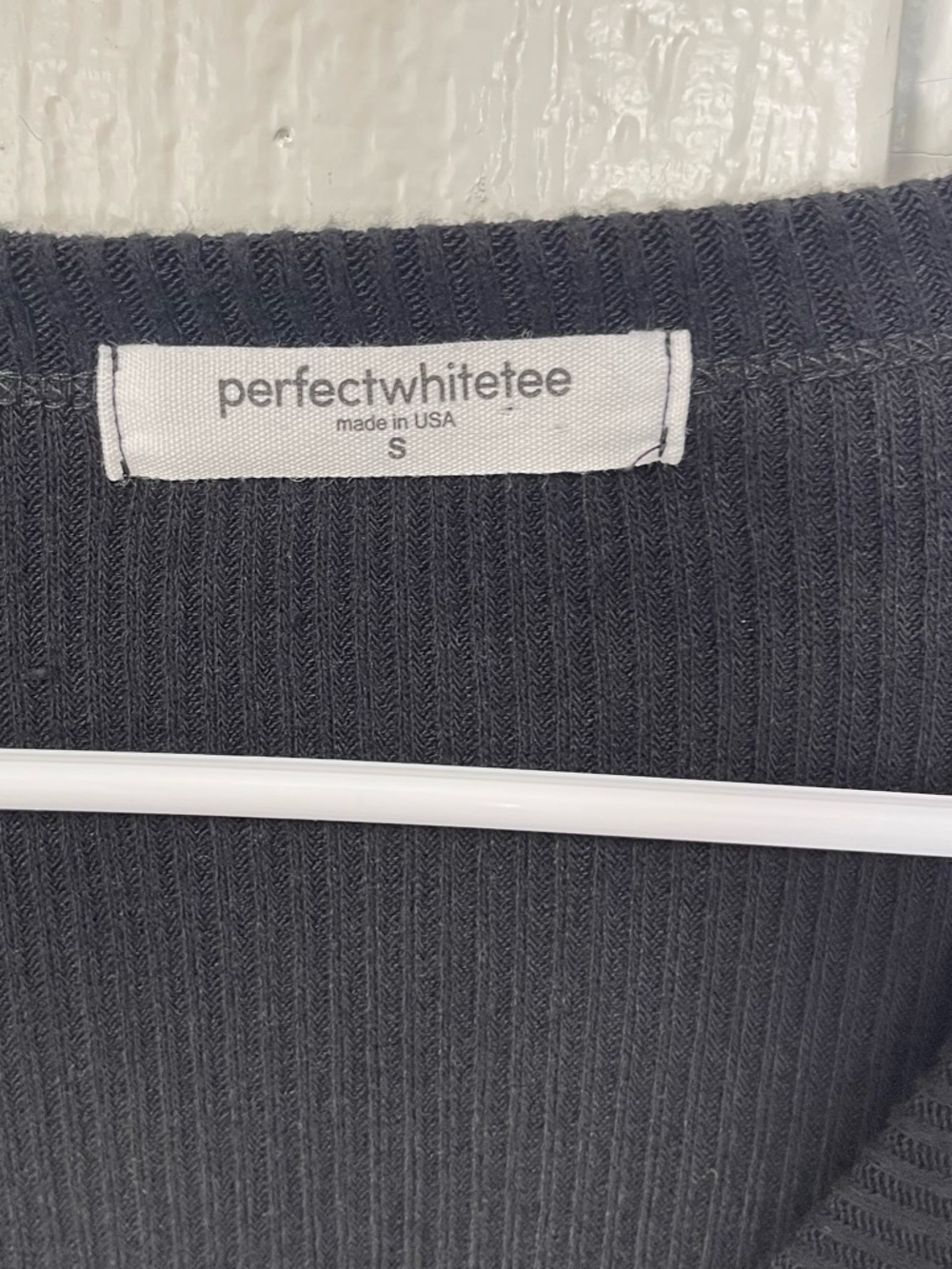 Perfectwhitetee Evangeline Henley long sleeve ribbed top black size small - Picture 5 of 10